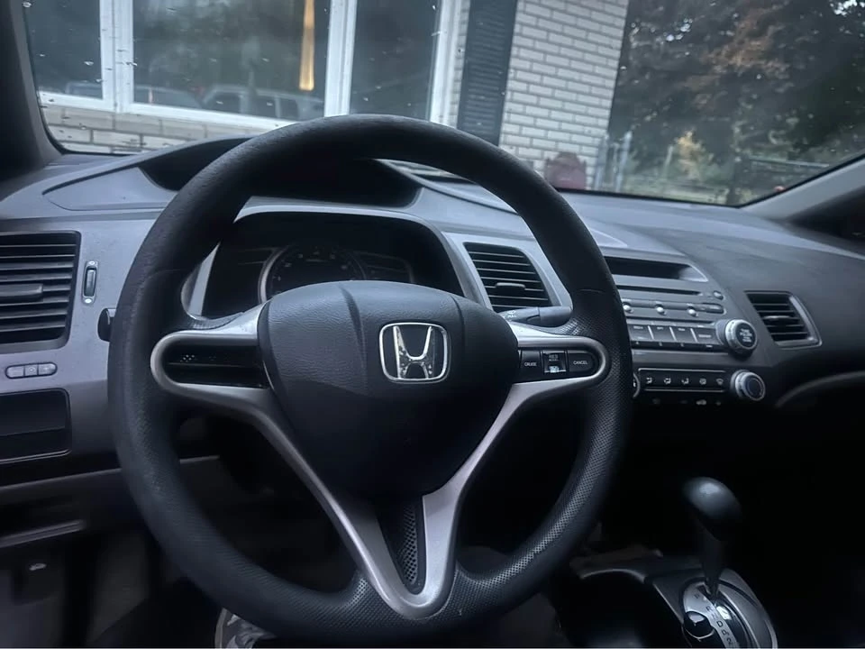 2009 Honda Civic 8th Gen - Image 2 of 14