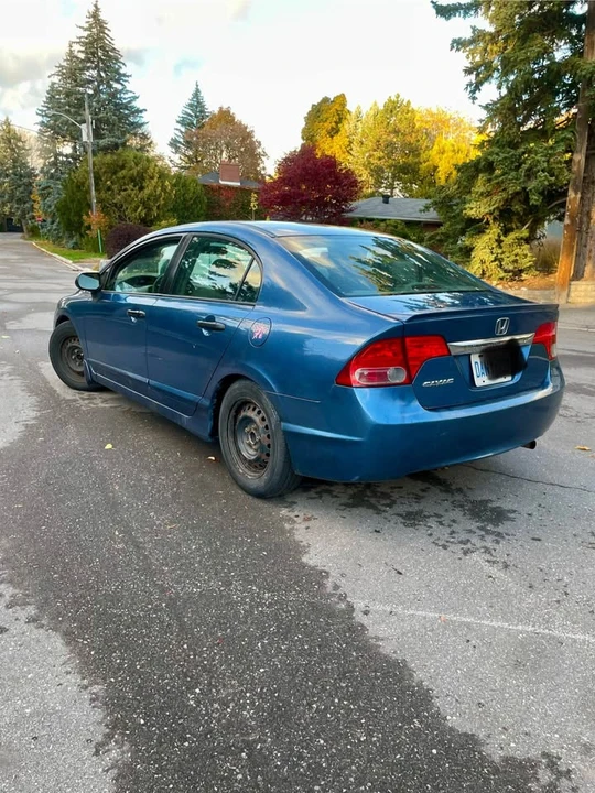 2009 Honda Civic 8th Gen - Image 3 of 8