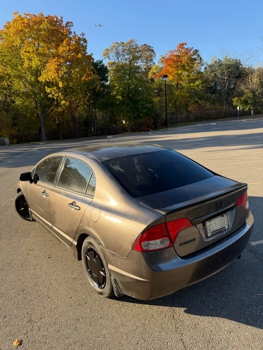 2009 Honda Civic 8th Gen - Image 4 of 13