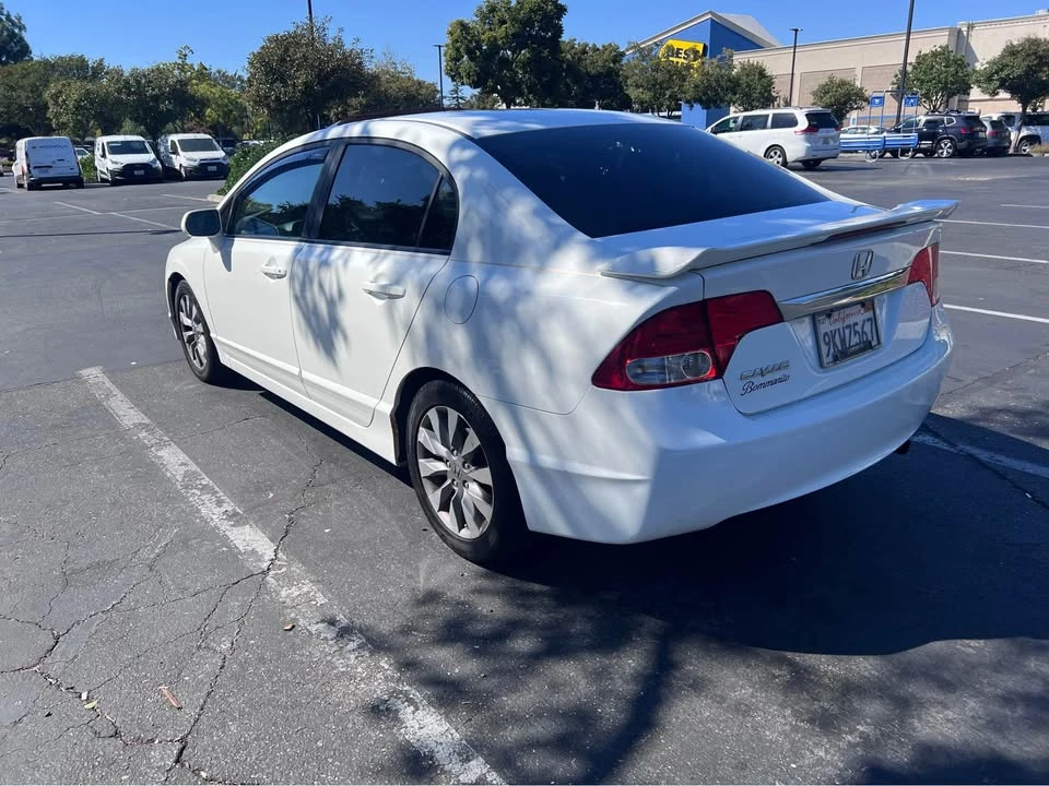 2009 Honda Civic 8th Gen - Image 4 of 5