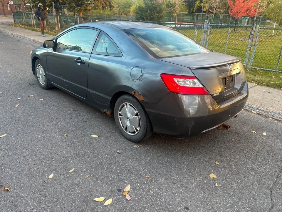 2009 Honda Civic 8th Gen - Image 3 of 13
