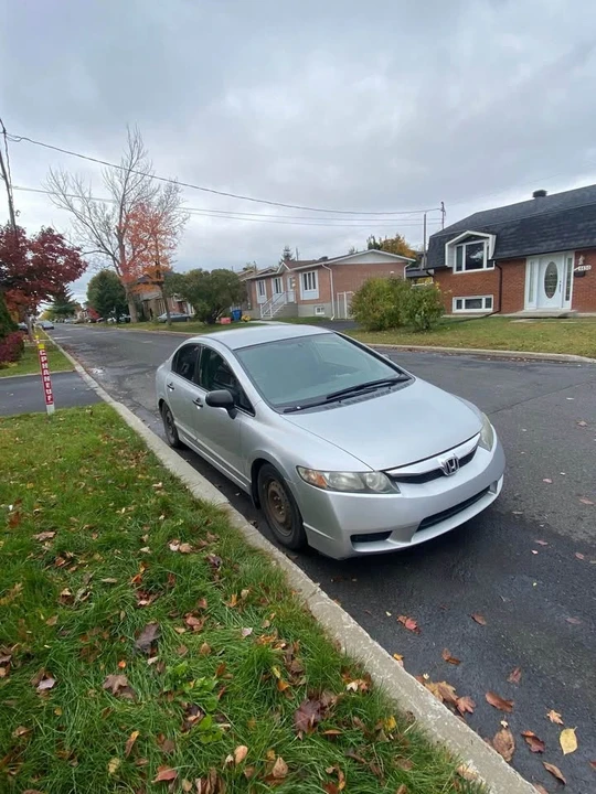 2009 Honda Civic 8th Gen - Image 3 of 4