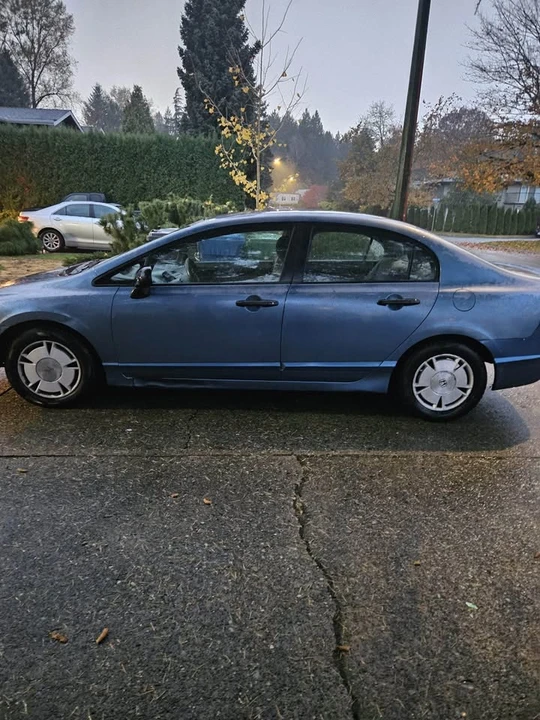 2009 Honda Civic 8th Gen - Image 3 of 7