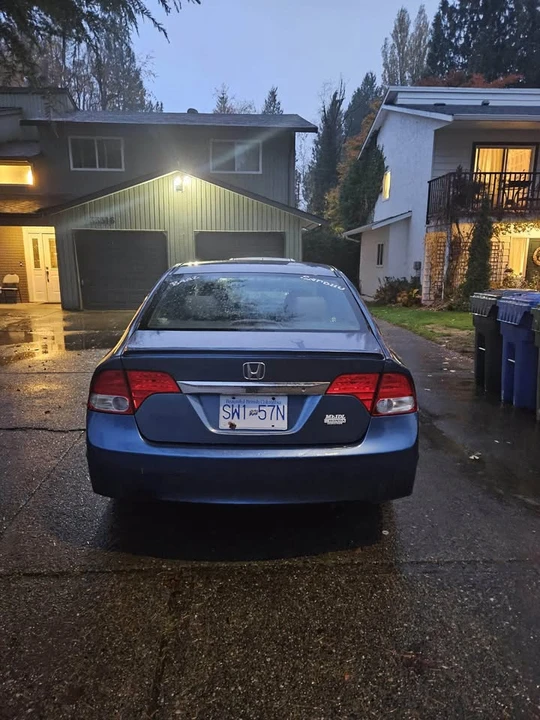 2009 Honda Civic 8th Gen - Image 2 of 7