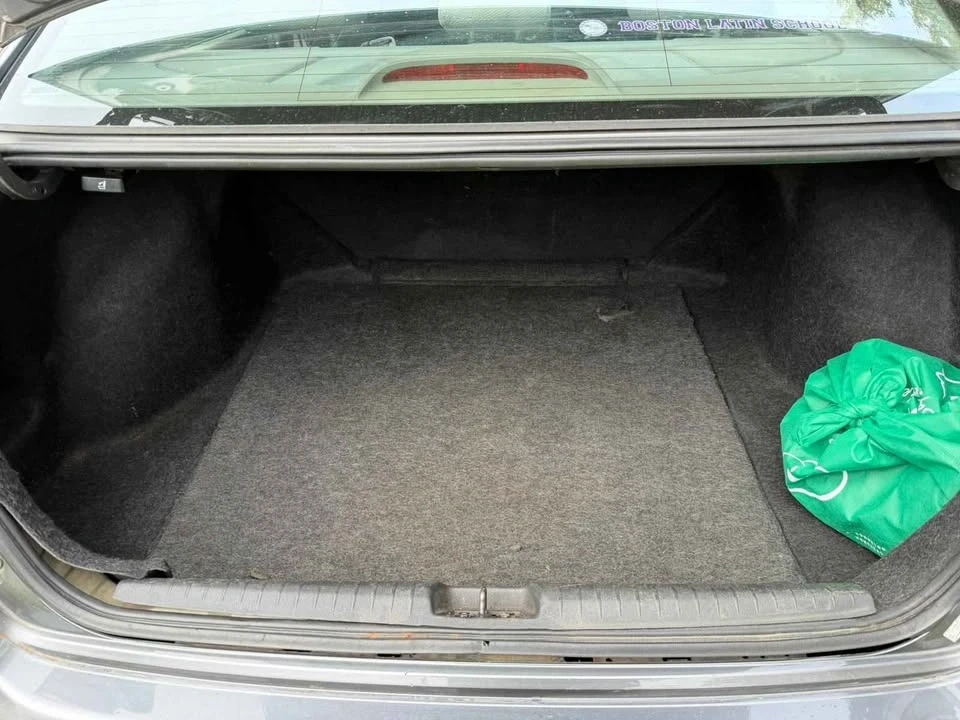 2009 Honda Civic 8th Gen - Image 7 of 13