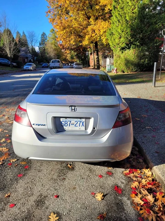 2009 Honda Civic 8th Gen - Image 2 of 8