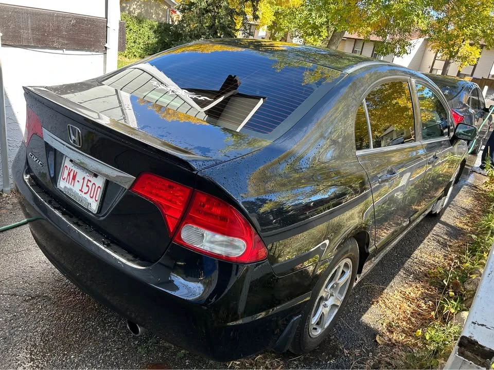 2009 Honda Civic 8th Gen - Image 2 of 8