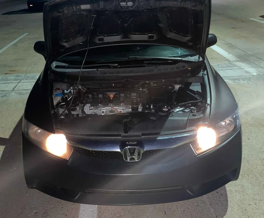 2009 Honda Civic 8th Gen - Image 7 of 20