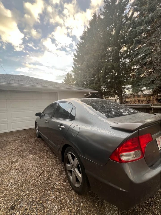 2009 Honda Civic 8th Gen - Image 5 of 7