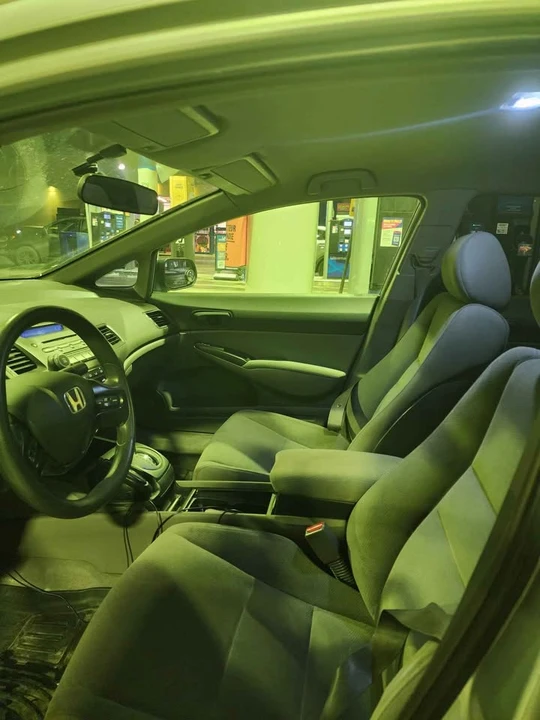 2009 Honda Civic 8th Gen - Image 4 of 5