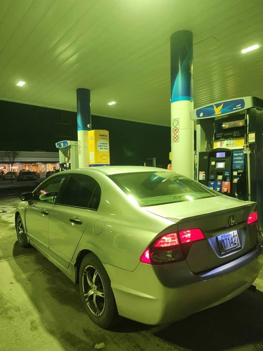 2009 Honda Civic 8th Gen - Image 3 of 5