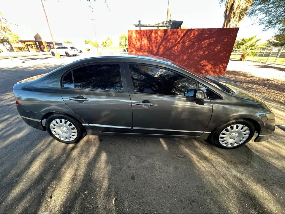 2009 Honda Civic 8th Gen - Image 4 of 12