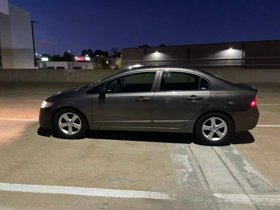2009 Honda Civic 8th Gen - Image 4 of 20