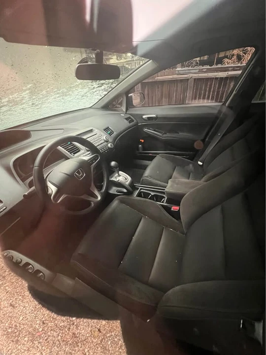 2009 Honda Civic 8th Gen - Image 6 of 7