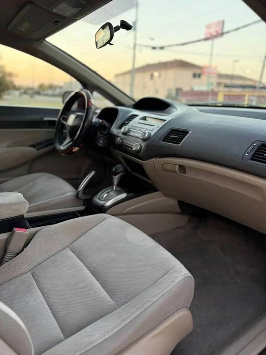 2009 Honda Civic 8th Gen - Image 4 of 9