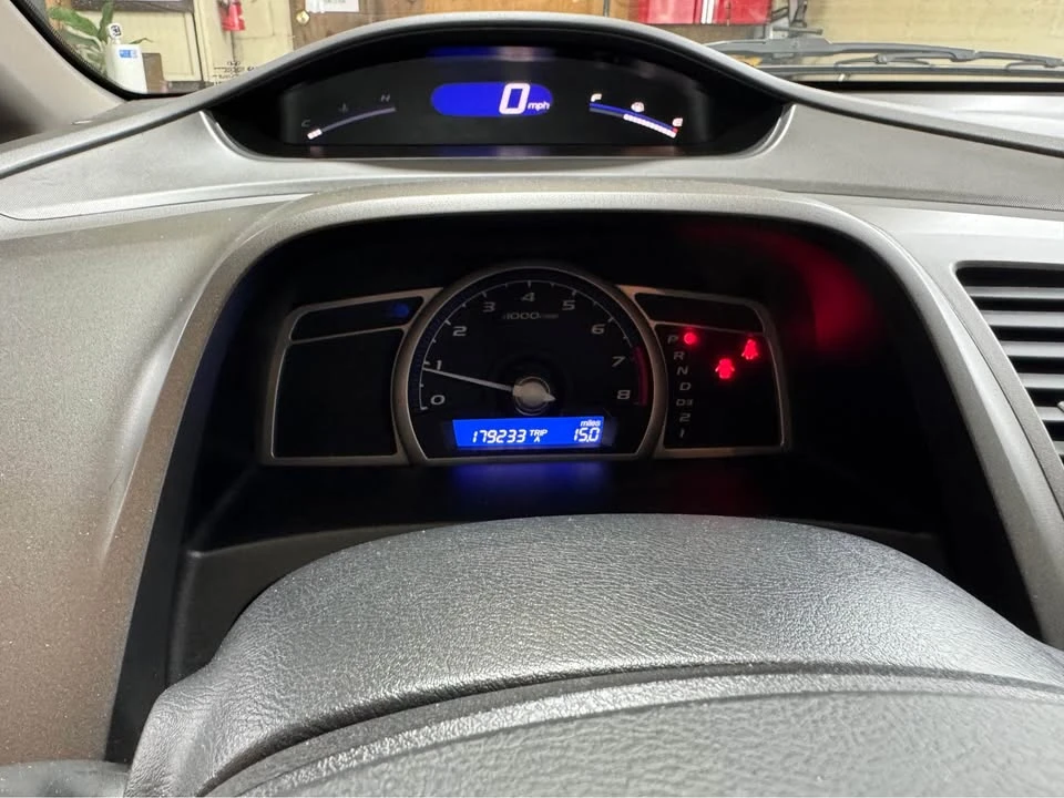 2009 Honda Civic 8th Gen - Image 11 of 17