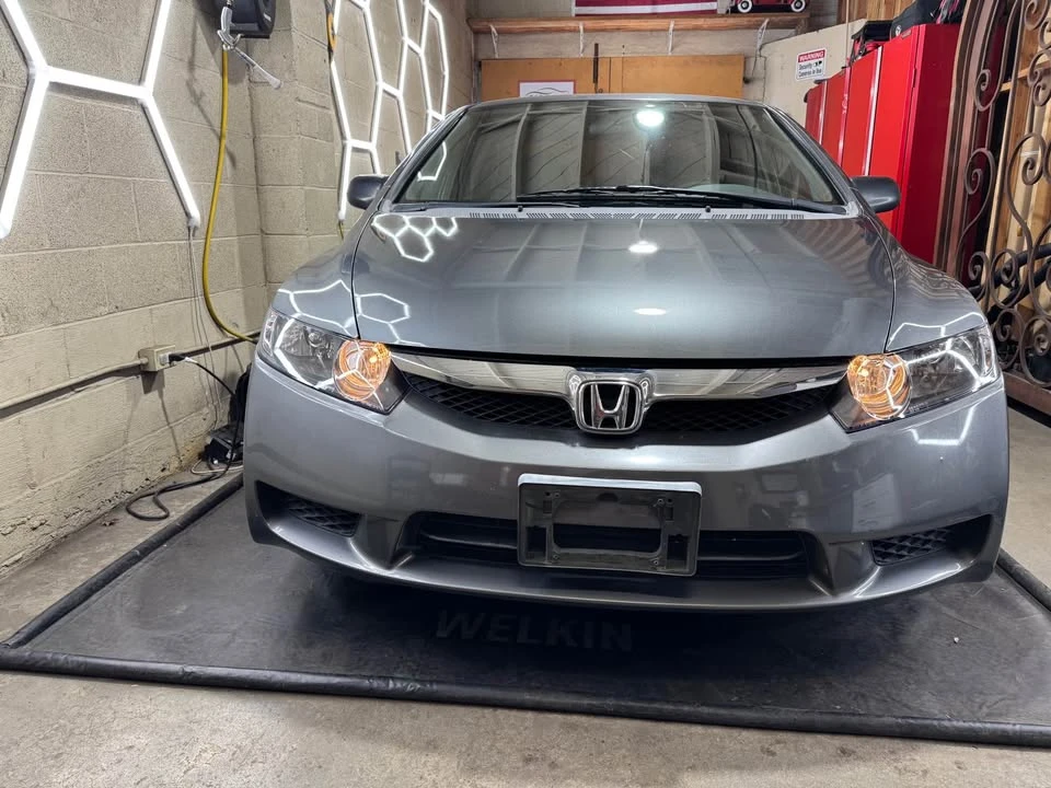 2009 Honda Civic 8th Gen - Image 5 of 17