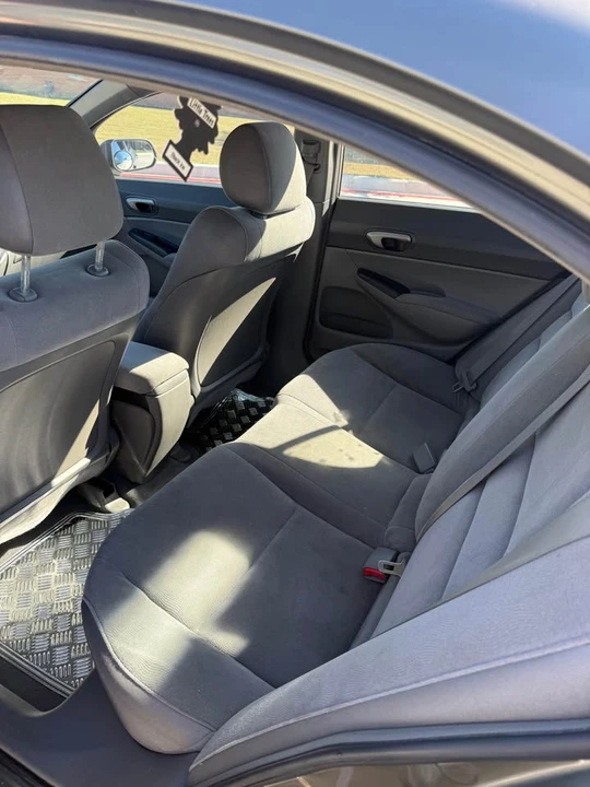 2009 Honda Civic 8th Gen - Image 11 of 12