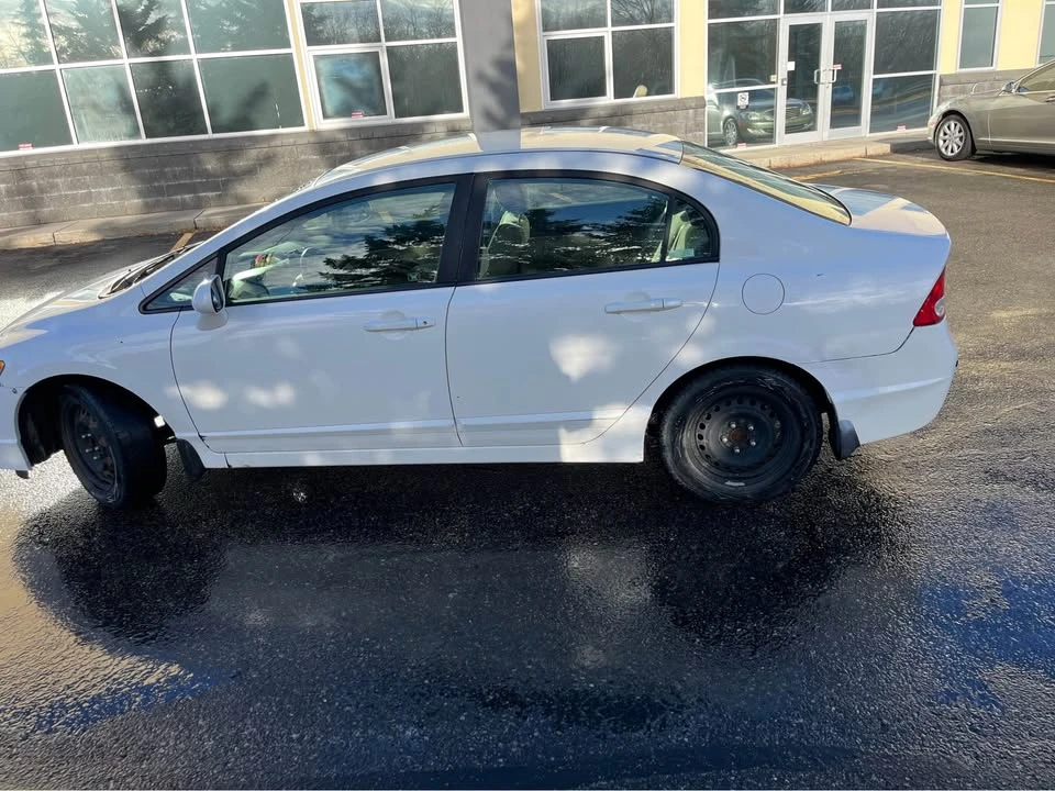 2009 Honda Civic 8th Gen - Image 6 of 10