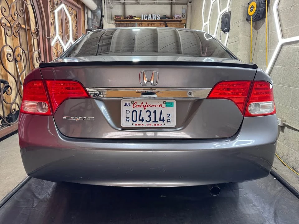 2009 Honda Civic 8th Gen - Image 3 of 17