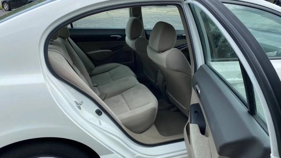 2009 Honda Civic 8th Gen - Image 16 of 20