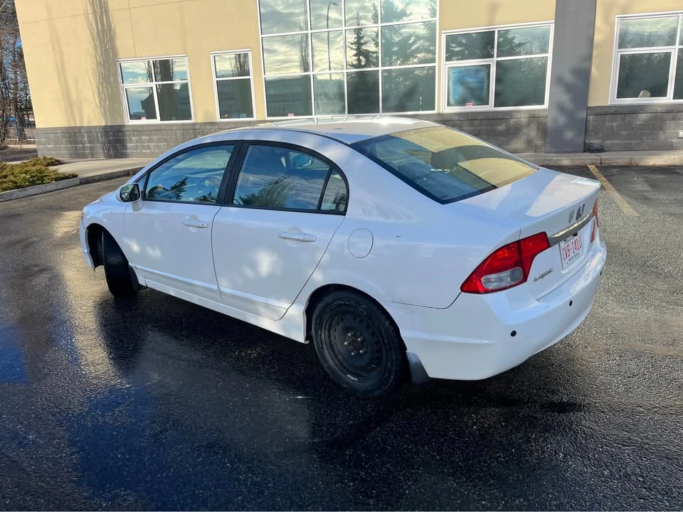 2009 Honda Civic 8th Gen - Image 5 of 10