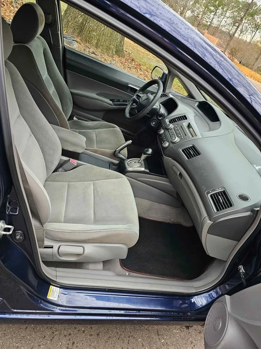 2009 Honda Civic 8th Gen - Image 9 of 10