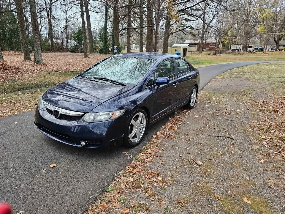 2009 Honda Civic 8th Gen - Image 2 of 10
