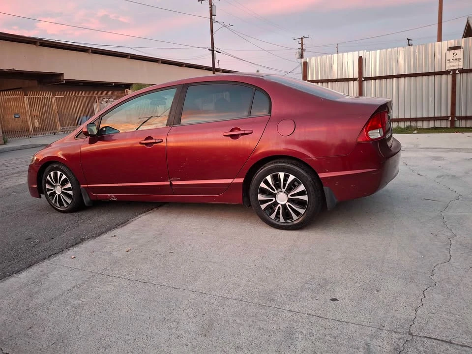 2009 Honda Civic 8th Gen - Image 6 of 6