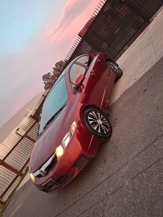2009 Honda Civic 8th Gen - Image 4 of 6