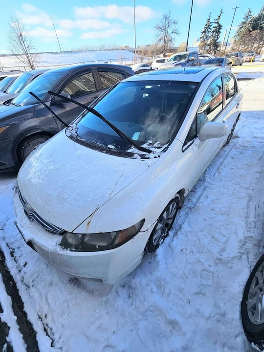 2009 Honda Civic 8th Gen - Image 3 of 3