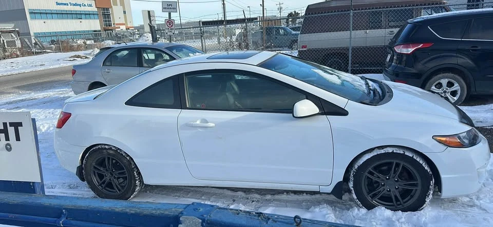 2009 Honda Civic 8th Gen - Image 3 of 8