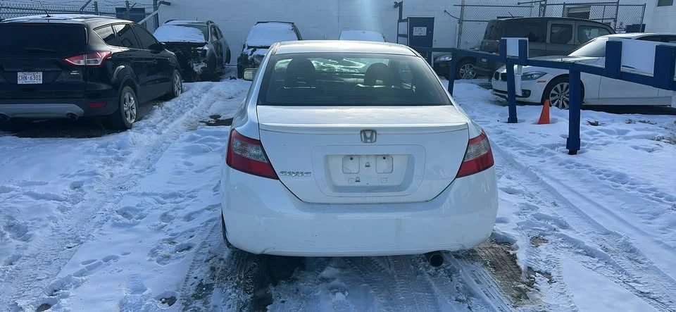 2009 Honda Civic 8th Gen - Image 2 of 8