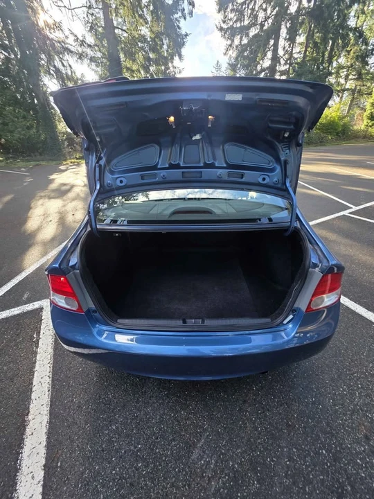 2009 Honda Civic 8th Gen - Image 7 of 11