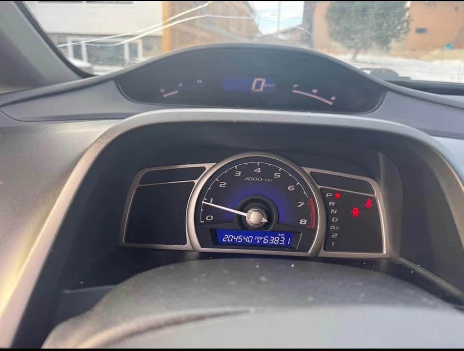 2009 Honda Civic 8th Gen - Image 4 of 4