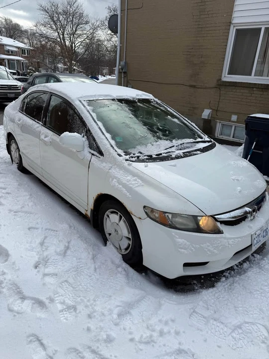 2009 Honda Civic 8th Gen - Image 3 of 12