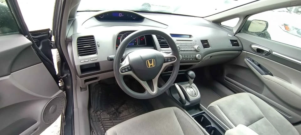 2009 Honda Civic 8th Gen - Image 7 of 13