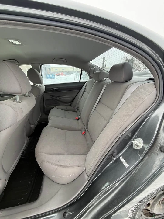 2009 Honda Civic 8th Gen - Image 13 of 16
