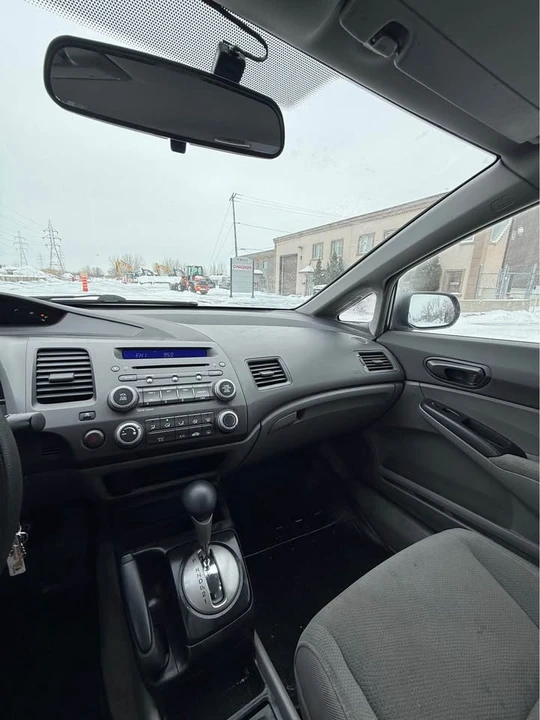 2009 Honda Civic 8th Gen - Image 11 of 16