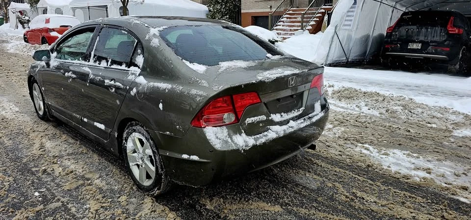 2009 Honda Civic 8th Gen - Image 3 of 7