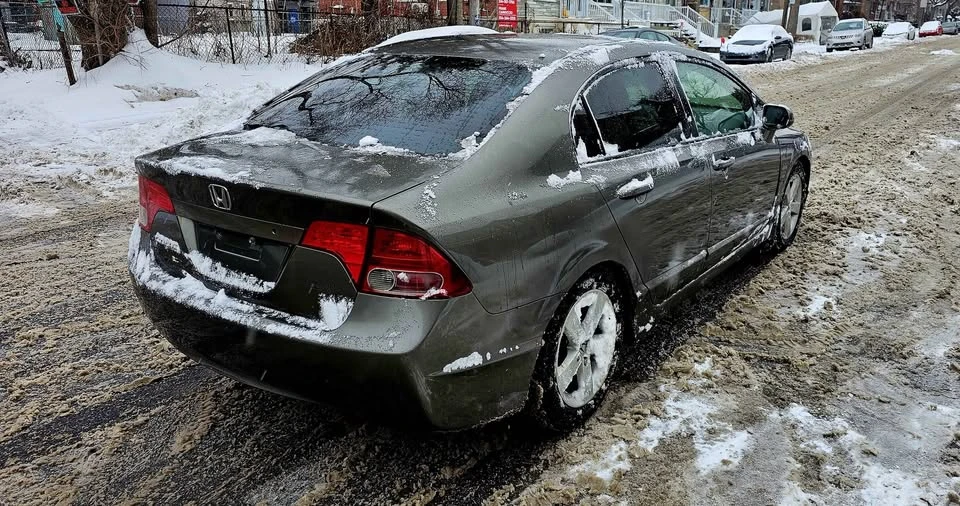 2009 Honda Civic 8th Gen - Image 4 of 7