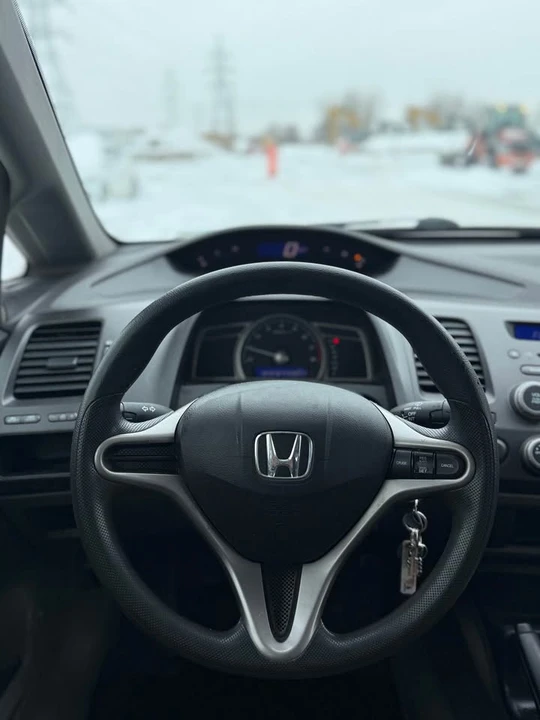 2009 Honda Civic 8th Gen - Image 6 of 16