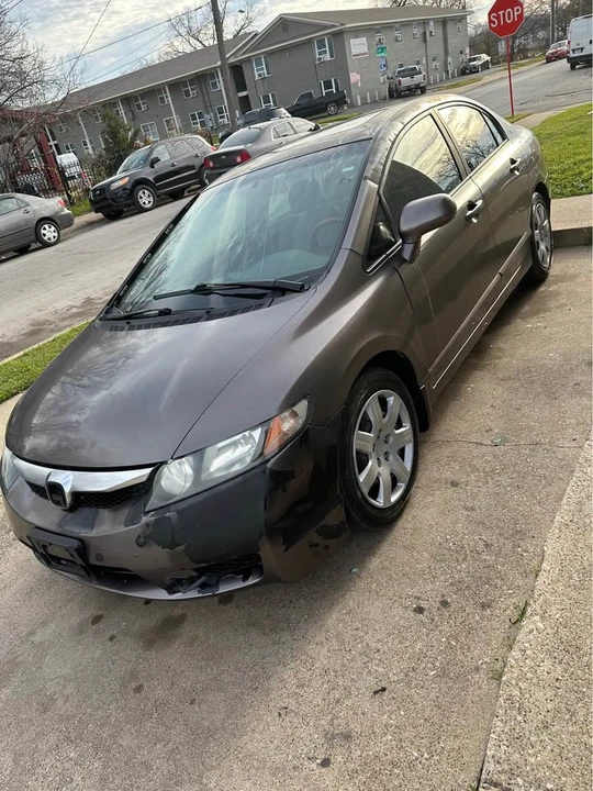 2009 Honda Civic 8th Gen - Image 3 of 12