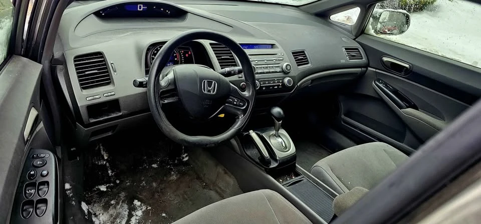 2009 Honda Civic 8th Gen - Image 6 of 7