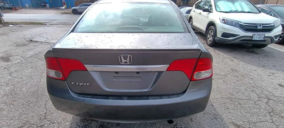 2009 Honda Civic 8th Gen - Image 12 of 13