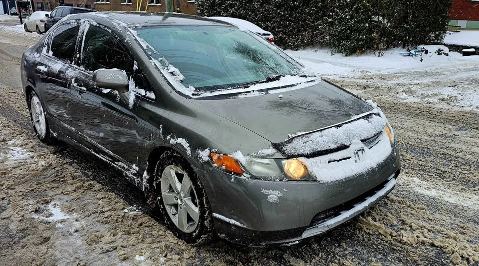 2009 Honda Civic 8th Gen - Image 2 of 7