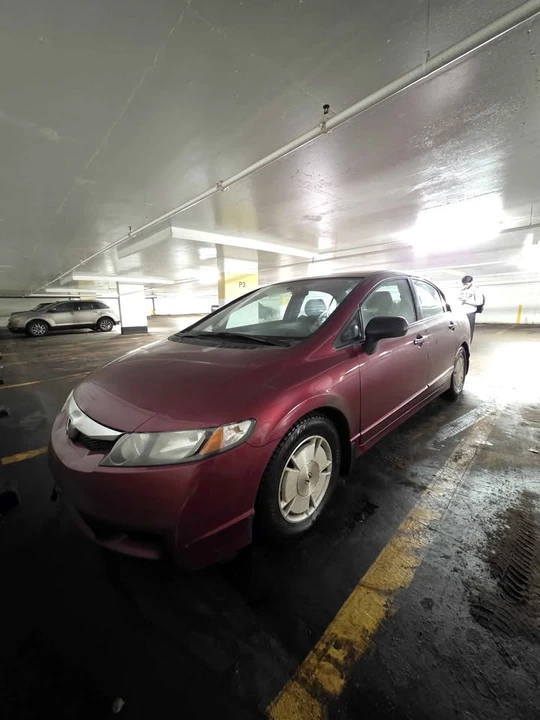 2009 Honda Civic 8th Gen - Image 2 of 8