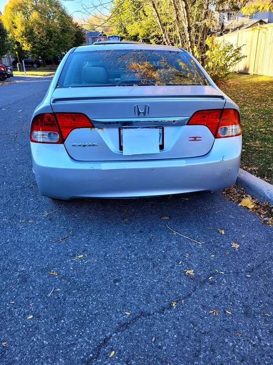 2009 Honda Civic 8th Gen - Image 4 of 6