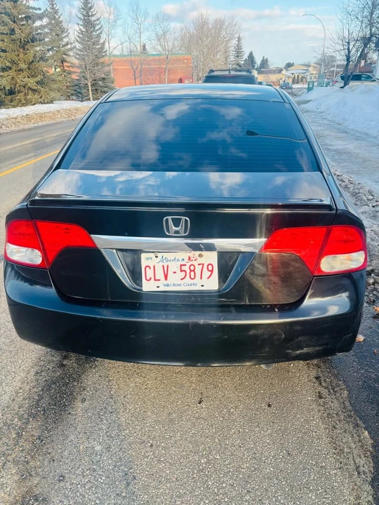 2009 Honda Civic 8th Gen - Image 2 of 7