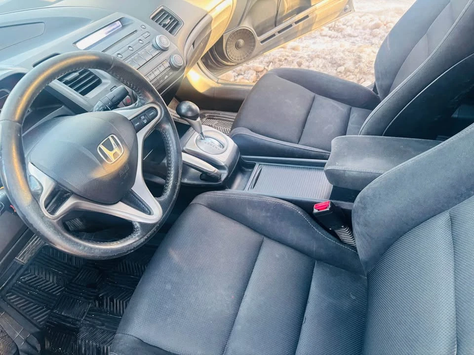 2009 Honda Civic 8th Gen - Image 6 of 7